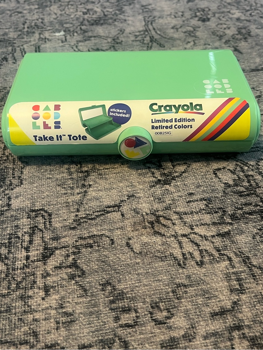 NWT Caboodles Crayola Take it Tote